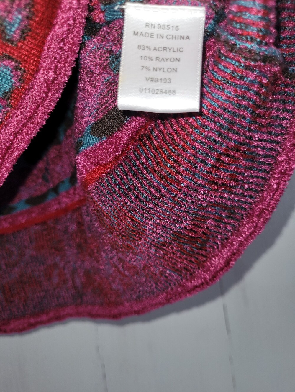 Pink Patterned Knit Sweater - Picture 4 of 4